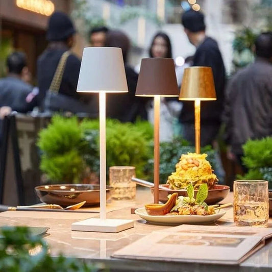 Bezdrôtová nabíjateľná LED lampa: Elegancia a sloboda osvetlenia!